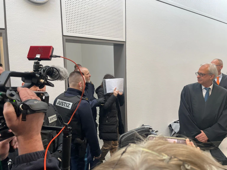 Doppelgängerinnen-Mord von Ingolstadt: Angeklagte belastet mutmaßlichen ...